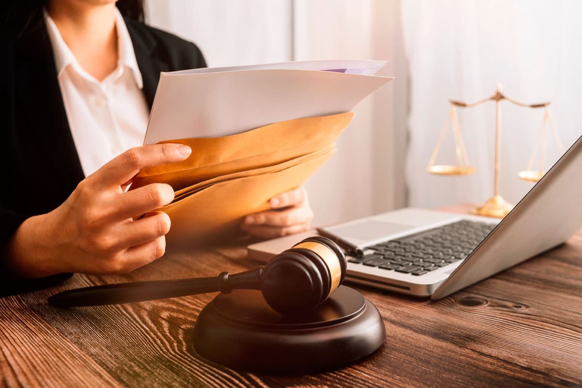 Abogados especialista en derecho penal en Santiago de Compostela